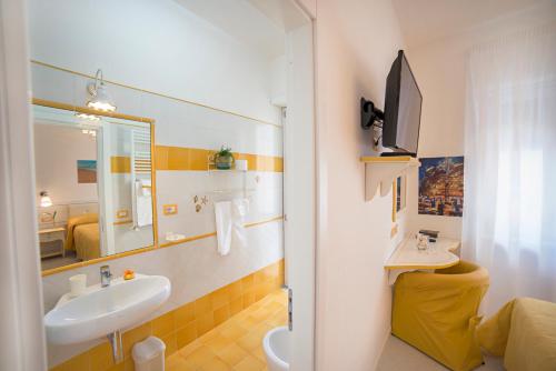 Koupelna v ubytování B&B Amalba Maiori