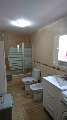 A bathroom at Le Mirador