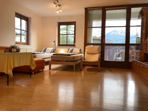 Foto da galeria de Ferienwohnung-Apartment Monika in Innsbruck-Igls em Innsbruck