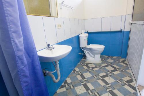 Koupelna v ubytování Hostal Alcazaba