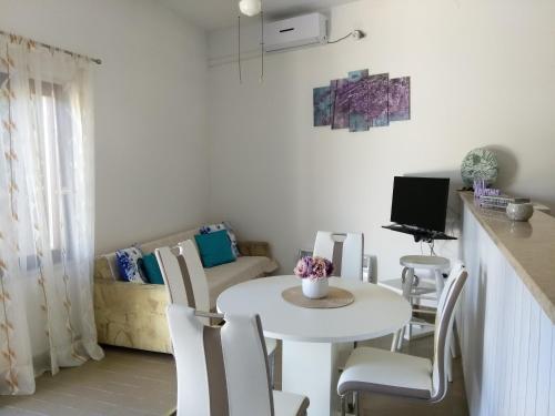 Apartments Milea