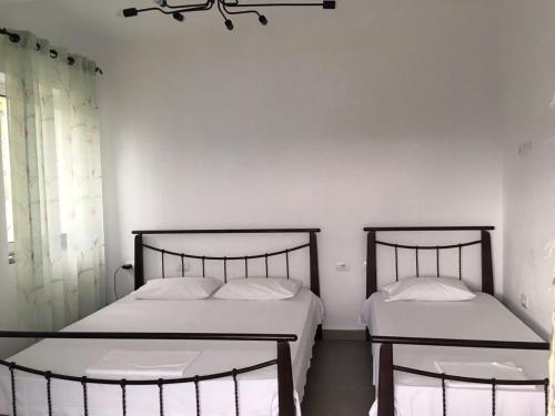 Gallery image of Valentina Rooms in Qeparo