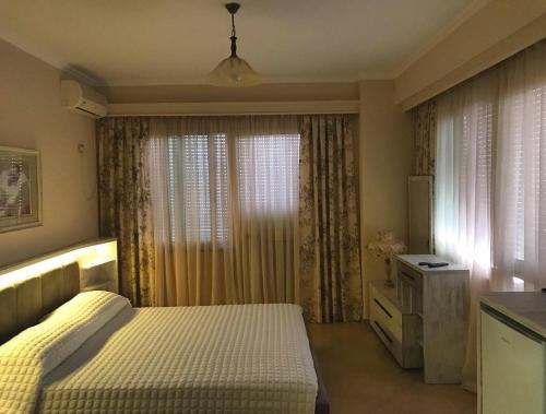 Gallery image of Lyden Hotel in Golem