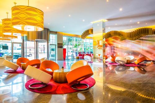 ibis Mall Avenue Dubai Image