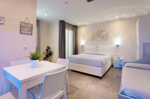 Afbeelding uit fotogalerij van White Suite & Apartments in Bellaria-Igea Marina
