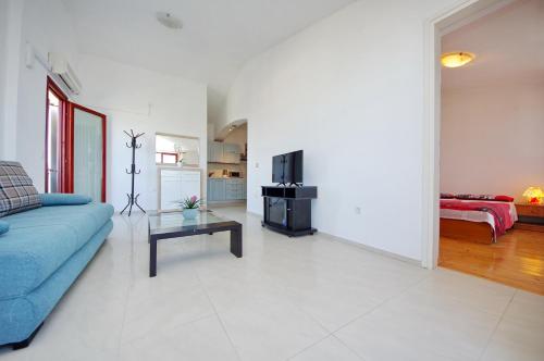 Gallery image of Apartments Beach in Vrsi