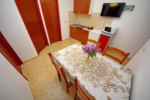 Gallery image of Apartments Beach in Vrsi