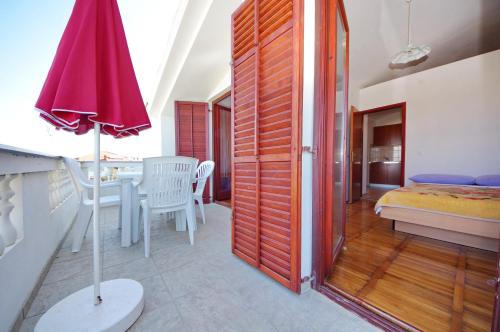 Gallery image of Apartments Beach in Vrsi