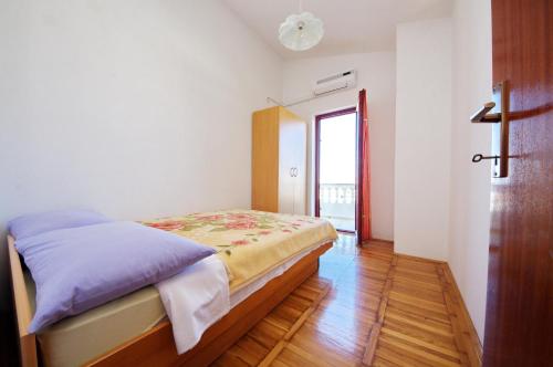 Gallery image of Apartments Beach in Vrsi