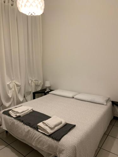 Postel nebo postele na pokoji v ubytování Bed2Go