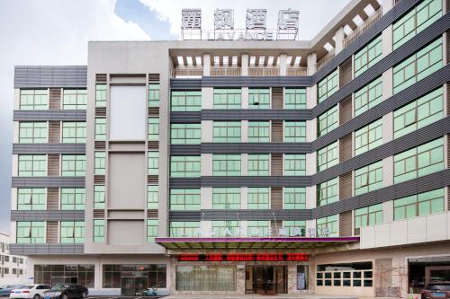 Bangunan di mana terletaknya hotel