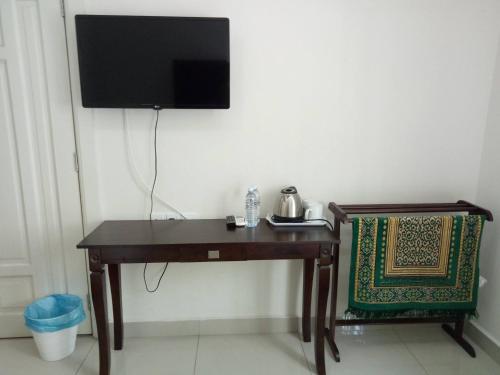 Телевизор и/или развлекательный центр в Hotel Mutiara KGMMB, Melaka