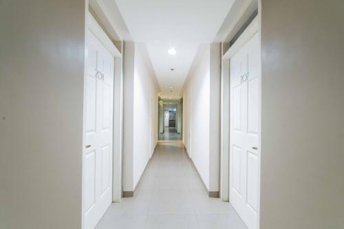 Фотография из галереи RedDoorz Plus @ Roxas Street Davao в Давао