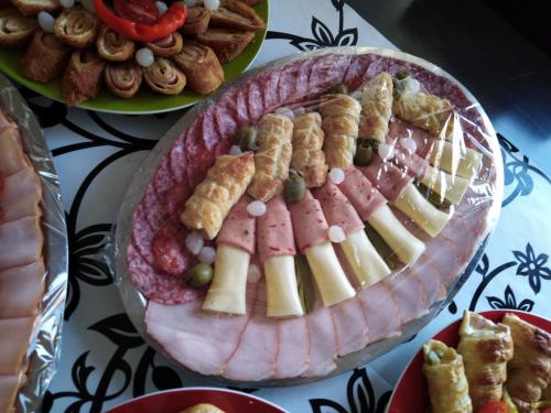 Φαγητό σε αυτός ο ξενώνας ή κάπου εκεί κοντά