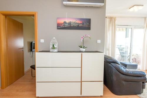 Adriana's Sea View 2 bedrooms apartment