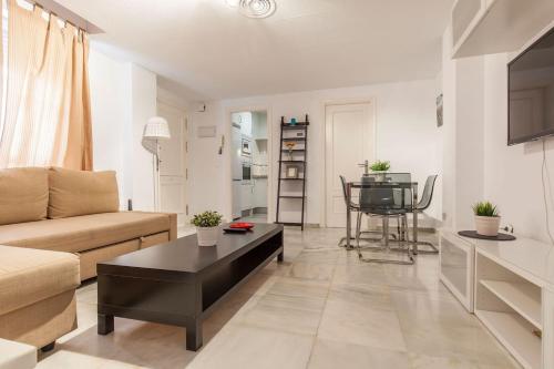 Panther Home Museo II