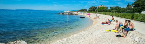 Apartment Sunny Novalja