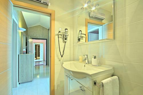 Gallery image of Apartments Riva-Interauto in Umag