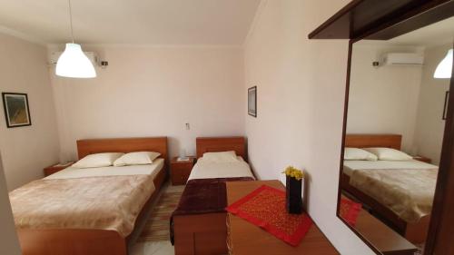 Imagen de la galería de Ilir Guest House 1, en Përmet