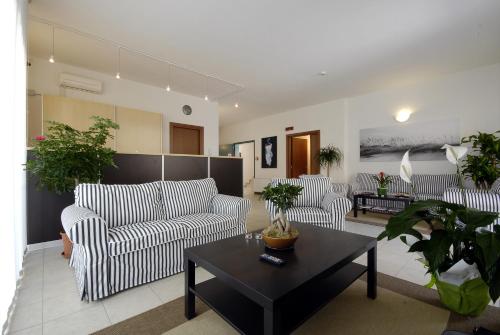 A seating area at Residence Nobel