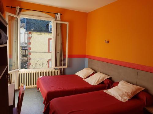 Imagem da galeria de Hotel des voyageurs Chez Betty em Neussargues-Moissac