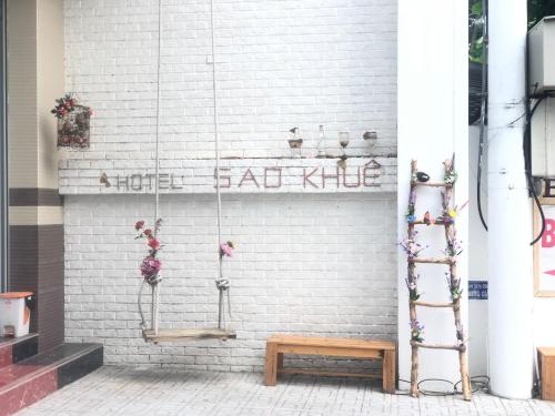 Gallery image of Sao Khue Riverside Hotel & Coffee in Sa Ðéc