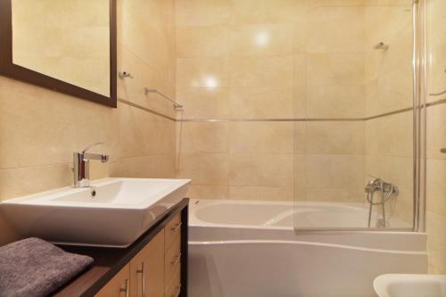 Koupelna v ubytování Prestige for Home Apt Vista Mar 2 Quarteira