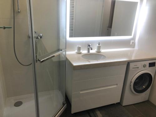A bathroom at Ferienwohnung am Hauptbahnhof