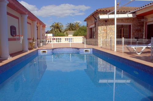 Empurialola Preciosa Casa con piscina Moxo, Empuriabrava ...