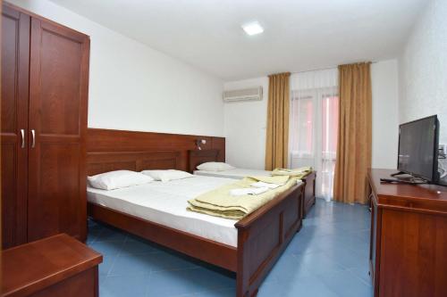Gallery image of Hotel Galeb in Čanj
