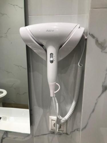 A bathroom at Stratonikis Apartments