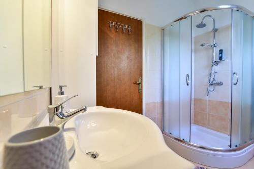 L&L Holiday Apartment