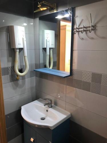 Kúpeľňa v ubytovaní MEANDROS Center 2