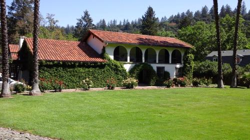 Spanish Villa Inn – Photos 2