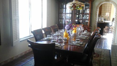 Spanish Villa Inn – Photos 3