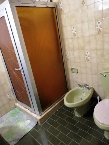 Ένα μπάνιο στο Tiger House Guest House