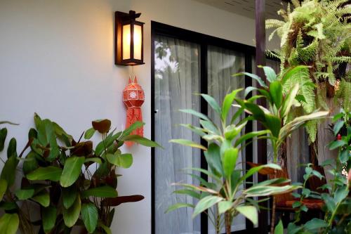 Κήπος έξω από το Kittawan Home&Gallery