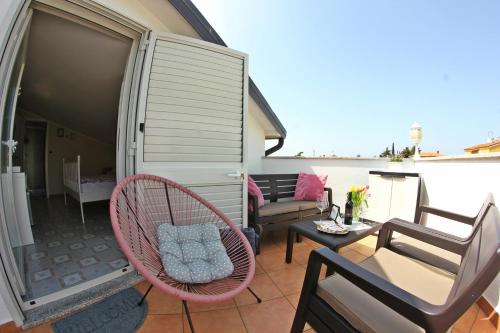 Un balcón o terraza en Room and Apartment Doris