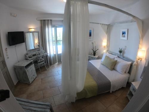 Μια τηλεόραση ή/και κέντρο ψυχαγωγίας στο Hotel Mathios