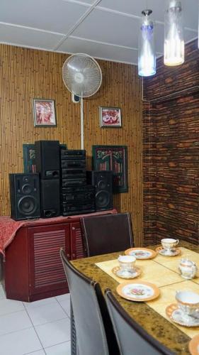 Posezení v ubytování Homestay Petrajaya Kuching