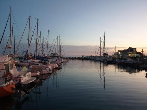 Résidence de standing la Pêcherie Spacieux T3 comme un cocon familial vue mer et sur l'avant port Sur le bout du bout de Cap d'Agde seule cap en Occitanie photo 49