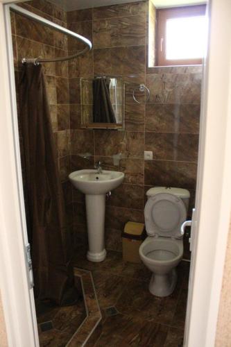 O baie la Ronini Telavi