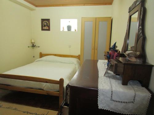 เตียงในห้องที่ Casa do Vale - Seixas