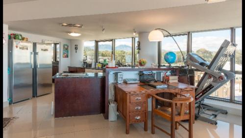 Kjøkken eller kjøkkenkrok på Full OCEAN VIEW Seaside Luxury Spacious Suite XXXL