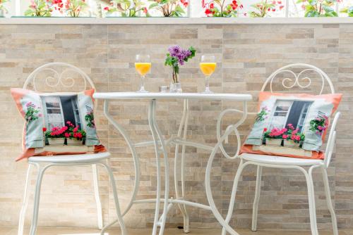 Le Monde - Vintage Accommodation