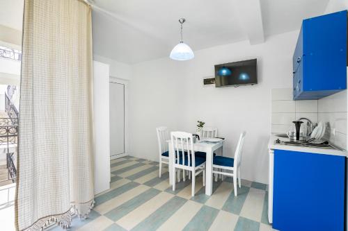 Кухня или мини-кухня в Apartments Natali
