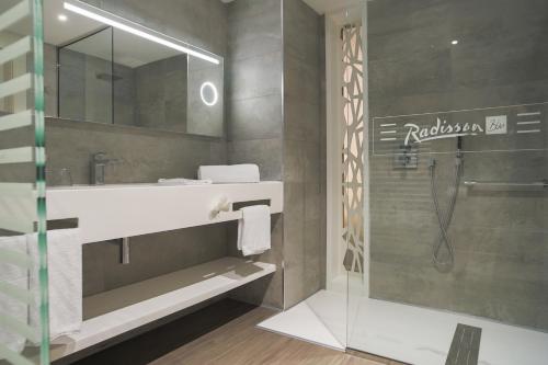 Koupelna v ubytování The Legacy Luxury Hotel, Algiers