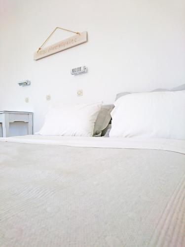 Gallery image of Klironomos Apartments Logaras in Logaras