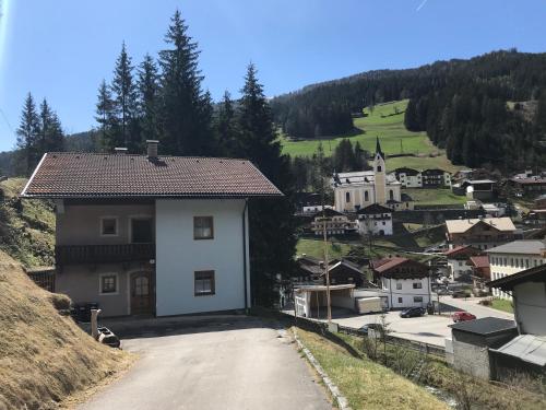 Fotografia z galérie ubytovania Ferienhaus Dorfblick v destinácii Außervillgraten