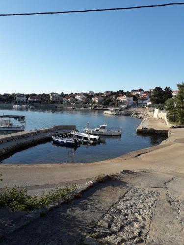 Gallery image of Apartmani Bambi in Lun
